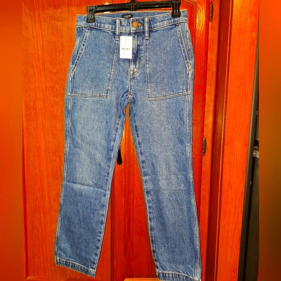 A pair of J.Crew ladies 9" demi-boot cropped jeans in a size 31. NWT - Picture 1 of 10